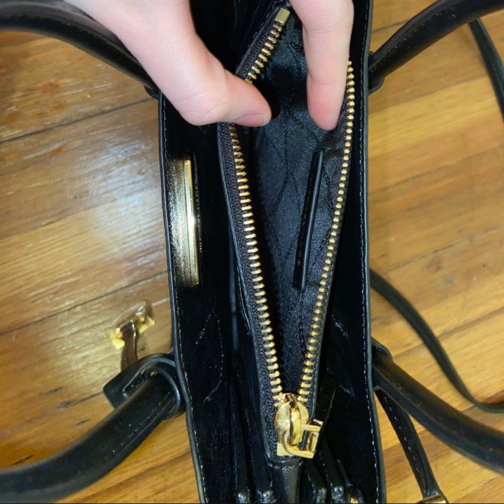 Michael Kors Small Accordion Leather Bag - Picture 4 of 4